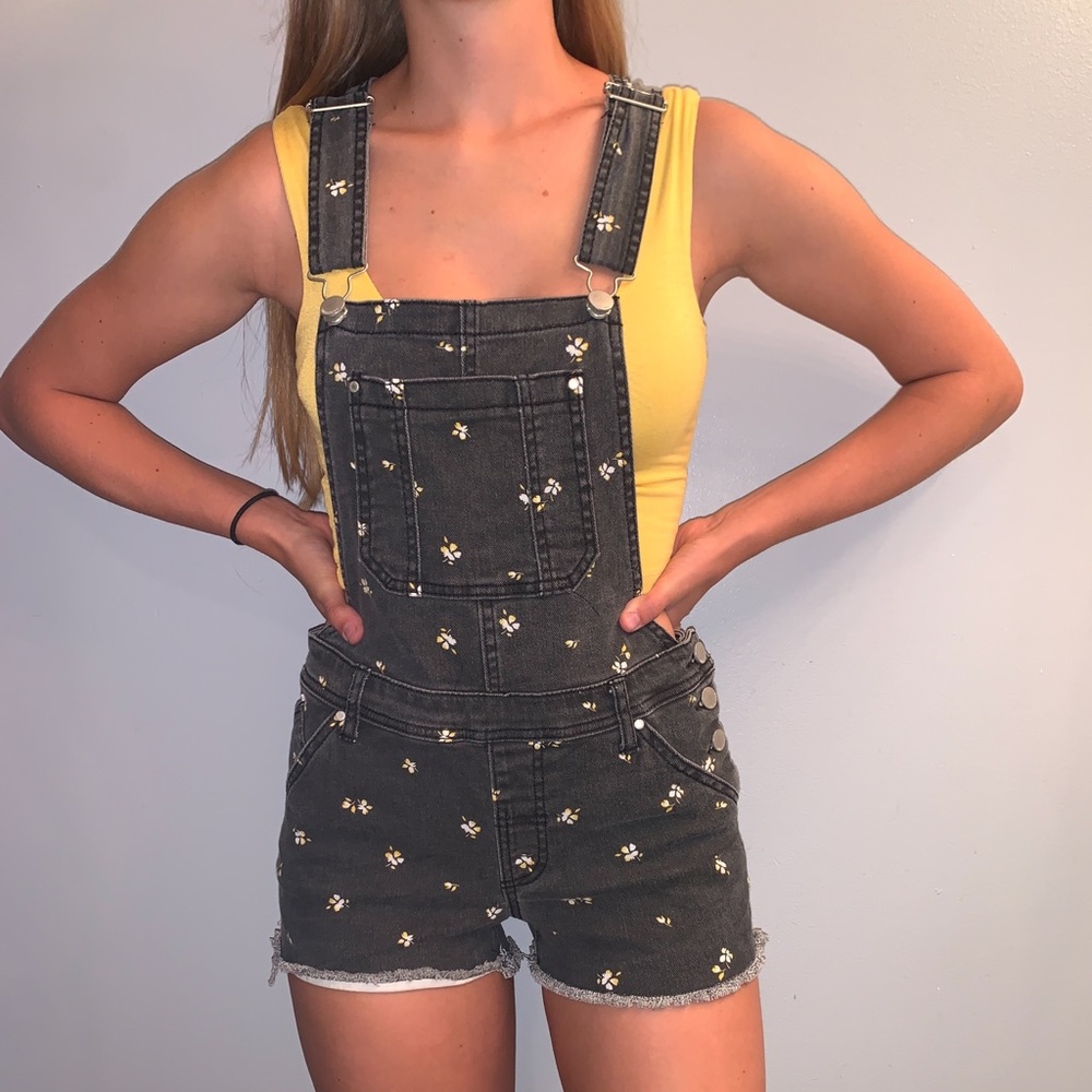 Floral Print Overall Shorts